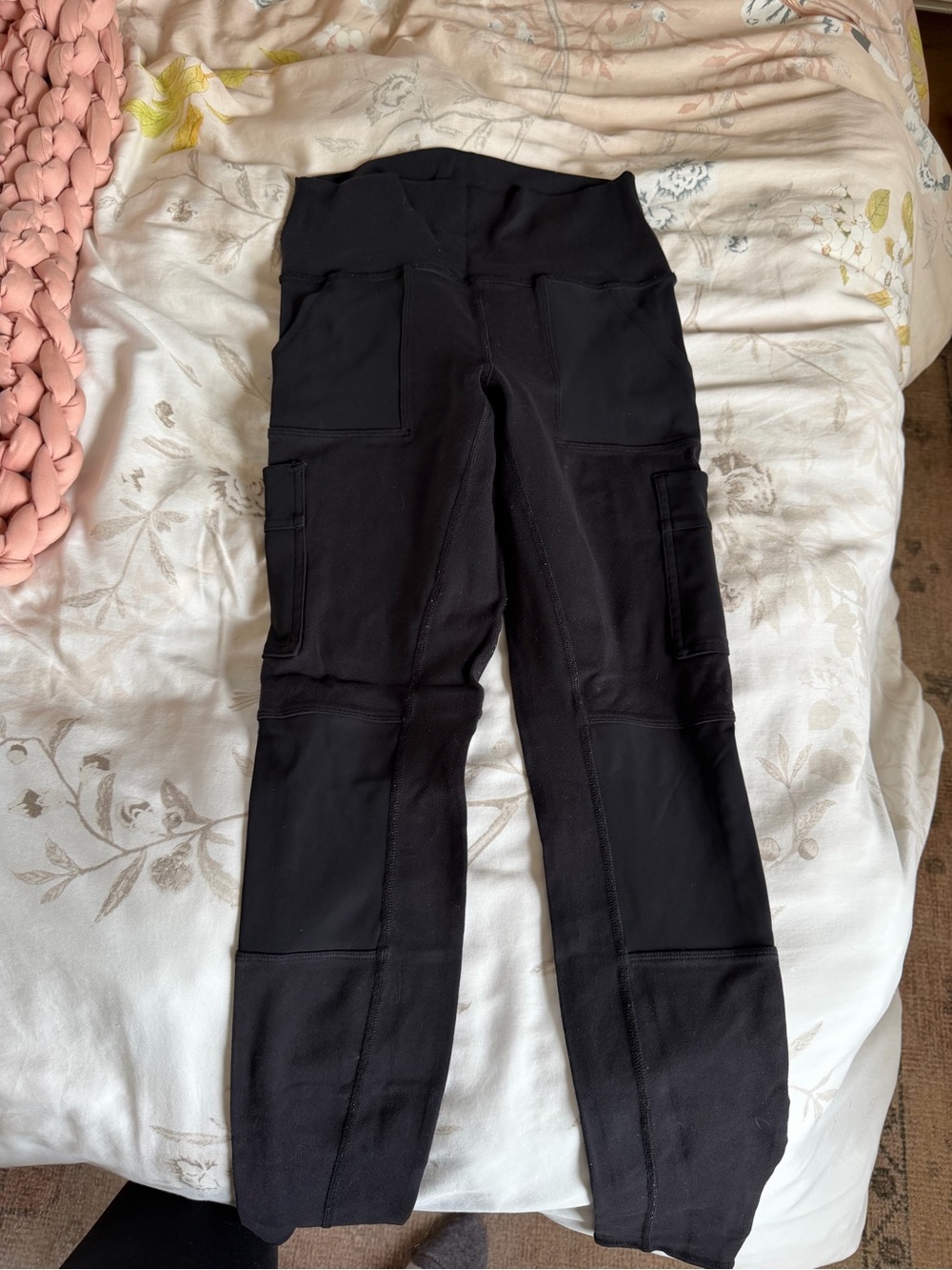 ALO Yoga Black Cargo Sweatpants